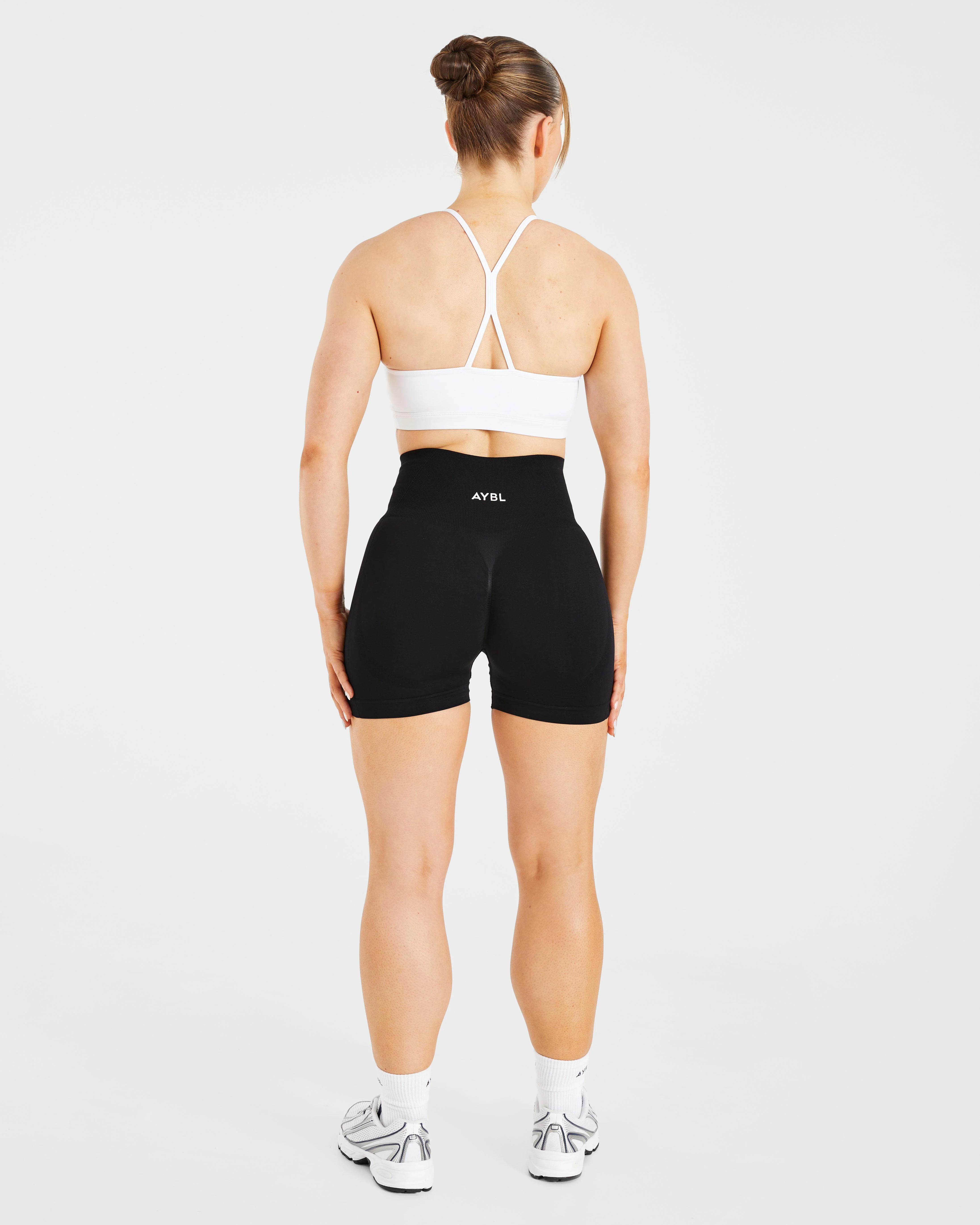 Essential Ruched Sports Bra - Blanc - Image 4